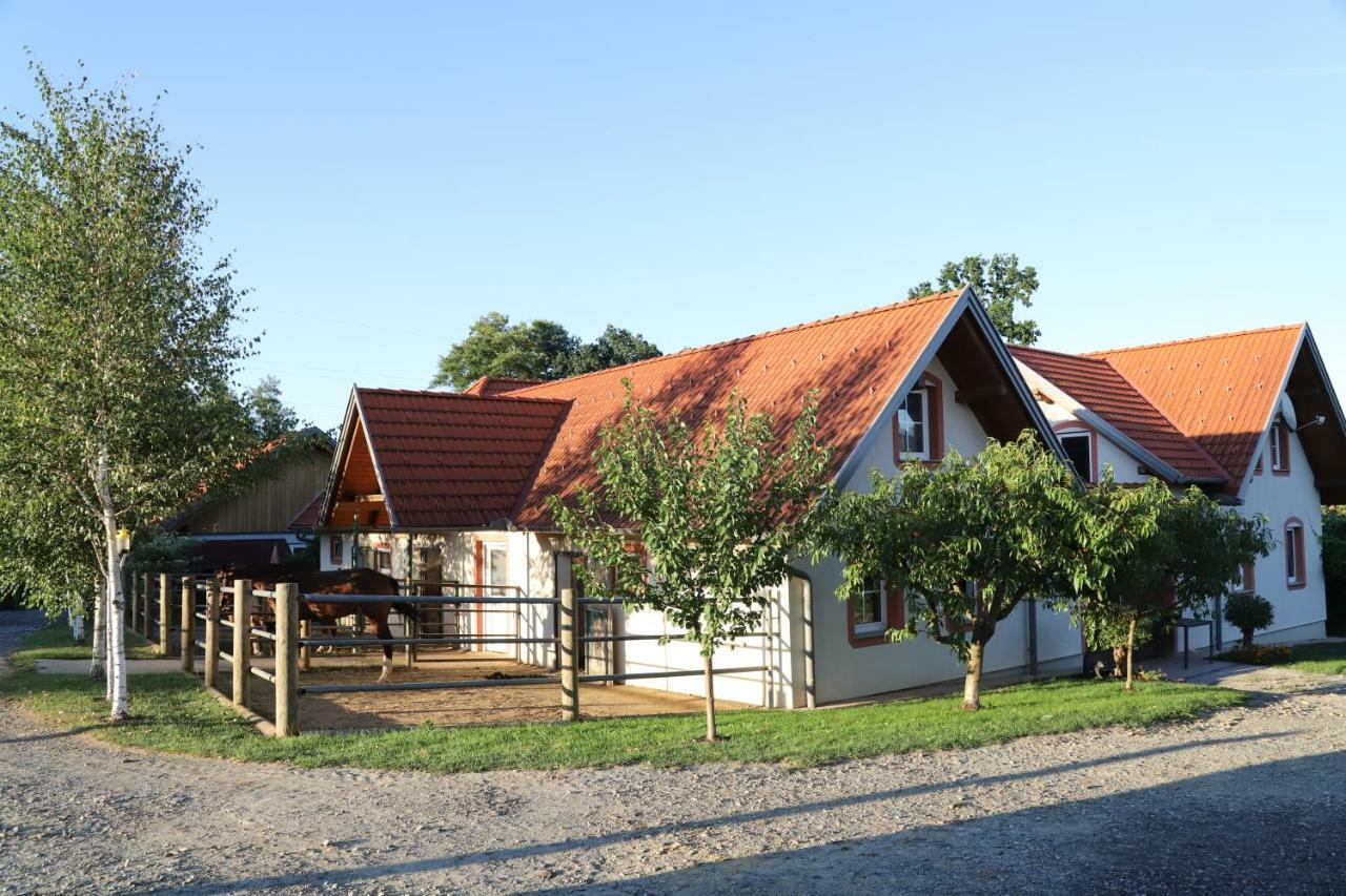 Ferienvierkanthof Brigitte Villa Unterbuch Eksteriør bilde